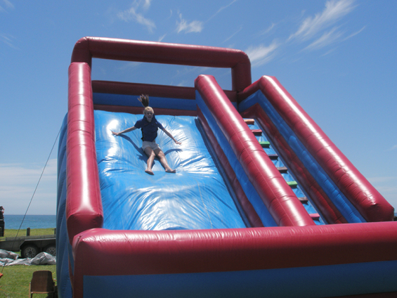 elliott's bouncy castle hire